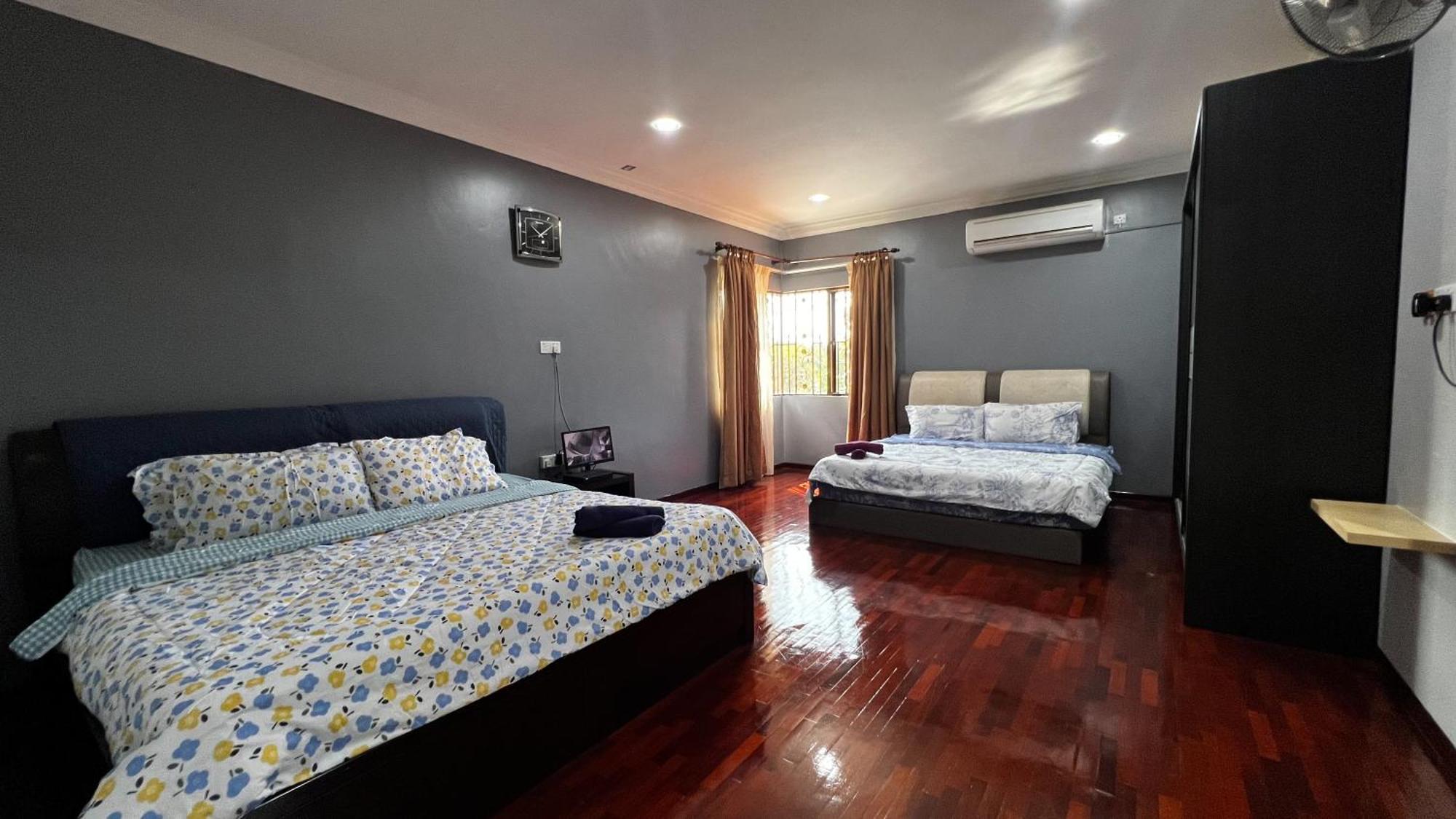 Yb Guest House 4 Bilik 5 Katil Chukai Esterno foto